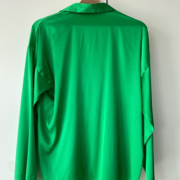 Green Silk Button down shirt - Picture 9 of 15